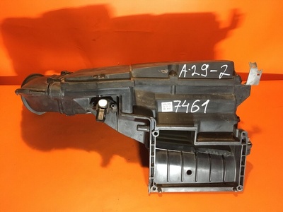 A2710900901 Корпус воздушного фильтра Mercedes-Benz C-класс W203/S203/CL203 (2000—2004) W203