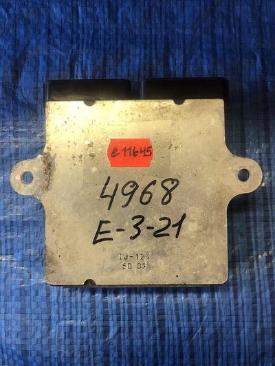 RF5C18701A Блок управления двигателем Mazda 6 GG (2002—2005) GG 2002