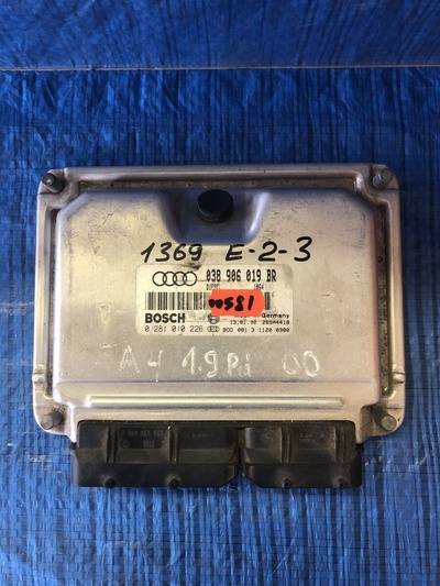 038906019BR Блок управления двигателем Audi A4 B5 рестайлинг (1999—2001) 8D2 8D 2000