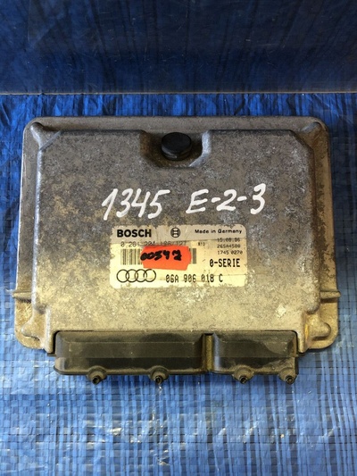 06A906018C Блок управления двигателем Audi A3 8L (1996—2000) 8L1 1997