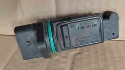F00C2G2040 расходомер воздуха воздушный volkswagen passat b5 1.8t