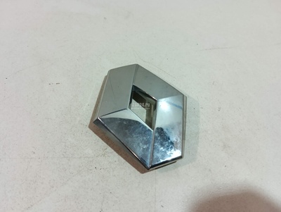 908894785R Эмблема на крышку багажника Renault Logan (2005 - 2014)