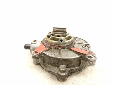 06E145100E Насос вакуумный Audi A6 C6 , 06E145100T