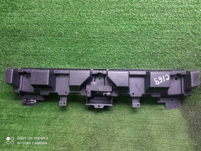 8X2317B861 направляющая заднего бампера центральная Jaguar XF (2007-2015)