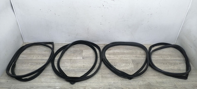 GEA173760 уплотнитель двери Mazda 6 2 рест. 2010 GEA1-73-760,GEA1-72-760
