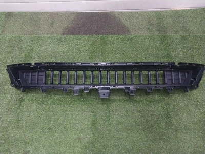 2803118xst13a решетка бампера haval jolion