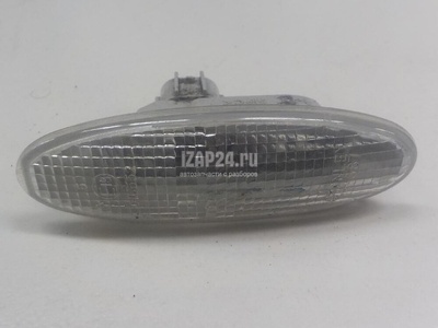 3641054G01 Повторитель на крыло белый Suzuki Liana (2001 - 2007)