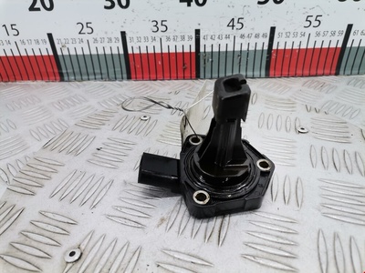 6PR00962902 Датчик уровня масла Skoda Octavia 1Z (2004-2013) 2010 ,04L907660C