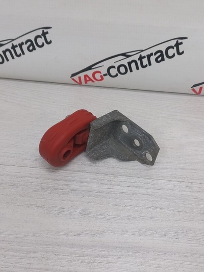 1Q0253147F Подушка глушителя с кронштейном Skoda Octavia A7 2018 , 5Q0253144R, 5Q0253144S