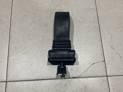 8K0837249C Ограничитель двери передней Audi A4 B8 (2007—2012) 2010 , 8K0837267B