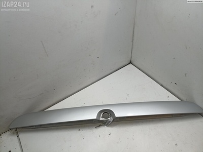 90579631 Накладка подсветки номера Opel Zafira A 2002