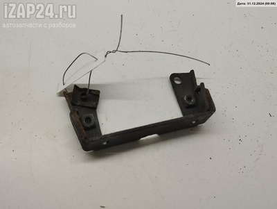 4E0823435A Кронштейн крепления Audi A8 D3 (2002-2010) 2003