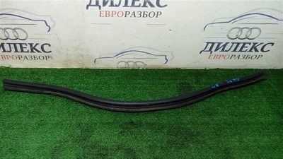4G0823723 уплотнитель (внутри) Audi Allroad quattro 2012> 2012
