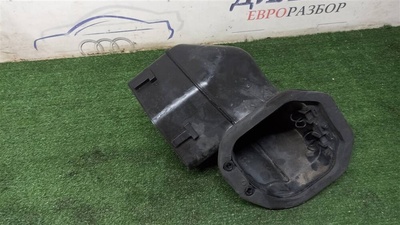 7L0819049A воздухозаборник (наружный) VW Touareg 2002-2010 2006