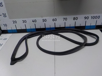 6787112530 Уплотнитель двери Toyota Corolla E15 (2006 - 2013)