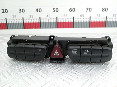 2038214658 Блок кнопок Mercedes C-Class (W203) (2000-2008) 2000 ,A2038215679