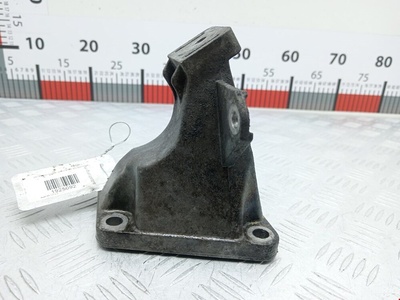 4B0199308E Кронштейн (крепление) двигателя (лапа крепления) Audi A6 C5 (1997-2005) 2002 ,4B0199306C
