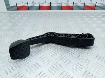 1J1721321C Педаль сцепления Skoda Octavia 1U (1996-2010) 2003 ,1J1721321D01C