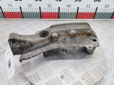036199275M Кронштейн (крепление) двигателя (лапа крепления) Seat Ibiza 3 (2002-2008) 2006 ,036199275AB
