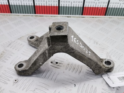 3M516P093AE Кронштейн (крепление) кпп (лапа крепления траверса) Ford Focus 2 (2004-2011) 2005 ,