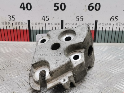 9645030780 Кронштейн (крепление) двигателя (лапа крепления) Citroen C5 1 (2000-2008) 2007 ,1807V4