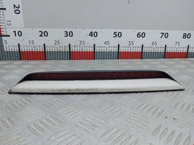 1J5945135D Фонарь дополнительный тормозной (стоп-сигнал) Volkswagen Bora(Jetta) (1998-2005) 2000 ,1J5945121D