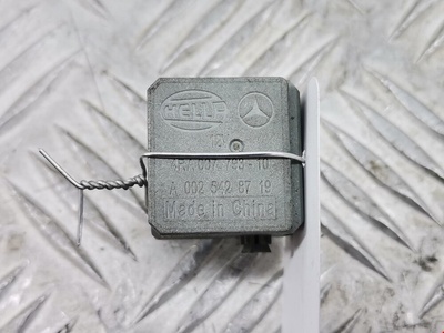 4RA00779310 Реле Mercedes R-Class (W251) (2005-2017) 2010 4RA007793-10,A0025428719