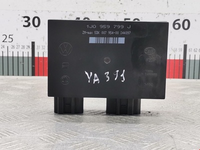 5DK00795400 Блок комфорта Volkswagen Golf 4 (1997-2004) 1997 ,1J0959799J
