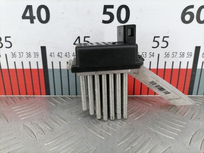 5DS00646702 Сопротивление печки (резистор отопителя) Audi A6 C5 (1997-2005) 2004 5DS006467-02,4B0820521