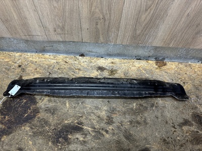 7L0805551A Балка под радиатор VW Touareg 2002-2010 2010