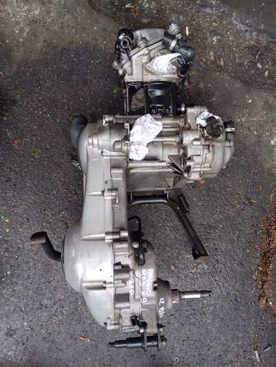M472M двигатель piaggio mp3 250 e4