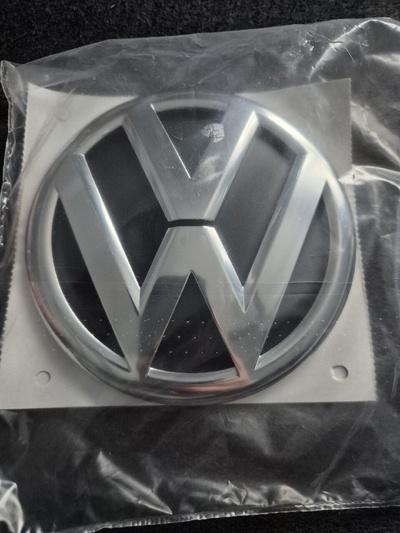 2K5853630A значек эмблема caddy t5 t6