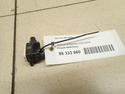 56054212AA Датчик AIR BAG Chrysler Grand Cherokee (WK2) 2010
