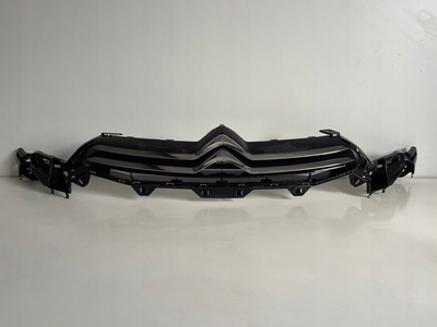 9687946280 citroen c4 ii b7 решетка радиатора хромированная
