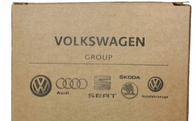 03L121011C насос радиатора volkswagen passat b6 1.6 tdi 105 л.с. 2009 - 2010