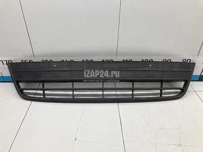 5N0853677H9B9 Решетка в бампер центральная VAG Tiguan (2011 - 2016)