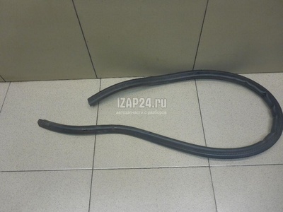 1K0823723B Уплотнитель (внутри) VAG Jetta (2011 - 2018)
