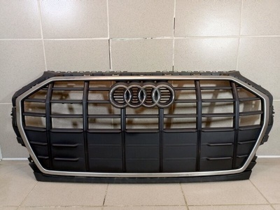 80A853651AFMX3 Решетка радиатора Audi Q5 80A