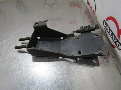7420888790 Кронштейн крана управления тормозами прицепа Renault Renault Premium