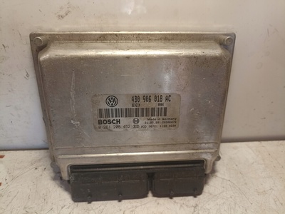 4B0906018AC блок управления двигателя volkswagen passat b5 1.8t 0261206452