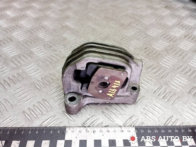 30645447 Подушка крепления КПП Volvo XC70 2 2004 ,30680770,30741583,30776354,8634126