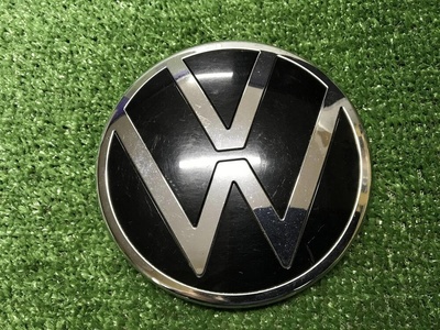 5H0853601DDPJ Эмблема решетки радиатора Vw Polo 6 (2020-2022)