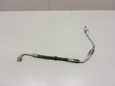 924402763R Трубка кондиционера Renault Sandero 2014