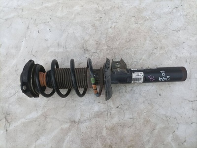 1T0413031 стойка амортизатора задняя Volkswagen Golf 5(2003-2009) 2009