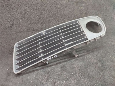 4b0807681 Заглушка (решетка) в бампер передний Audi A6 C5 (S6,RS6) 1999