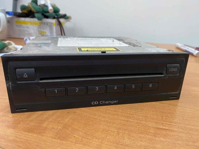 4F0035110A CD-Чейнджер Audi Q7 4L 2008