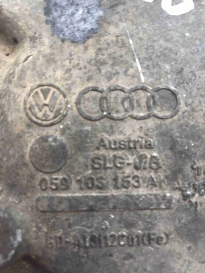 059103153AK Крышка двигателя передняя Audi Q7 4L 2006