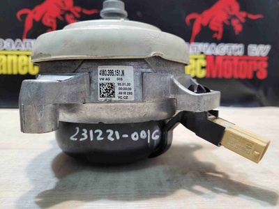 4M0399151N Подушка крепления КПП Audi Q7 4M 2020