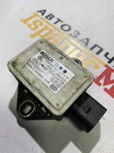 8K0907637C Датчик ускорения Audi A4 B8 2011