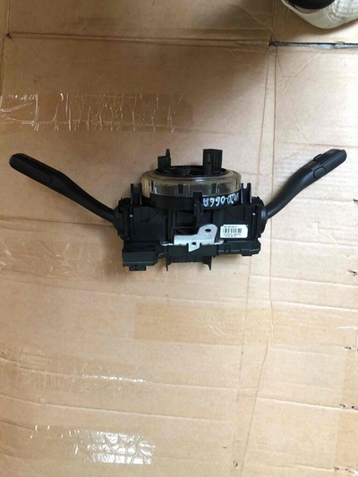 4E0953503C Переключатель подрулевой (стрекоза) Audi A6 C6 2008 4E0953541A